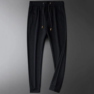 black slim fit trackpant